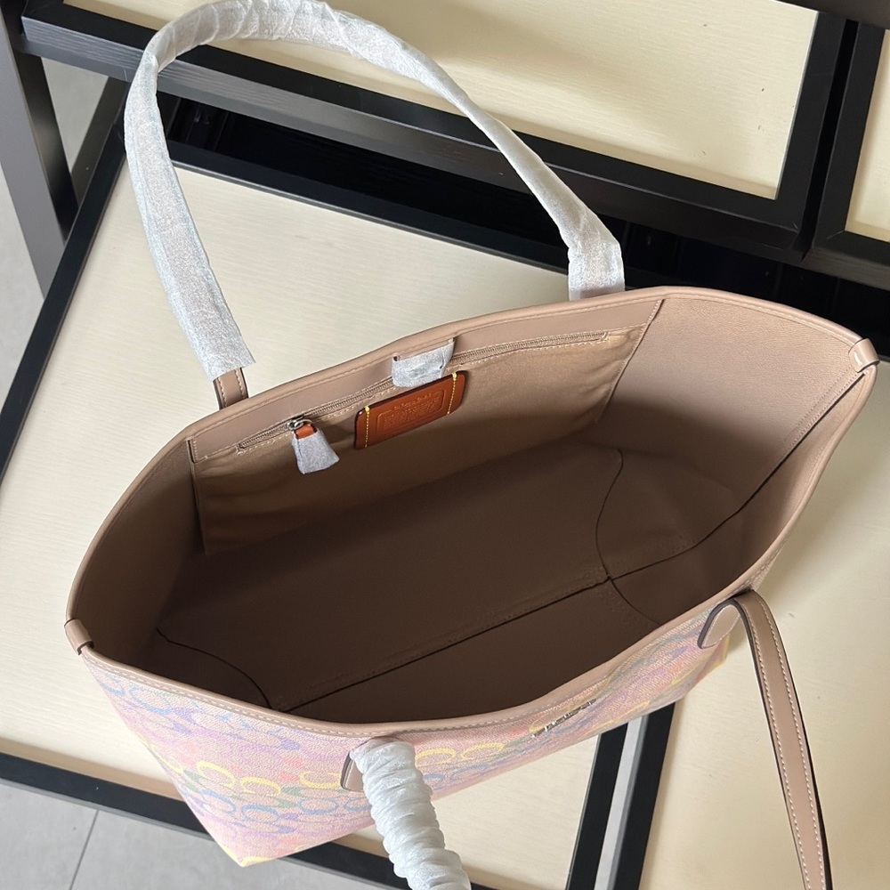Coach Rainbow Color Shopping Bag Handbag - Picture 6 of 6